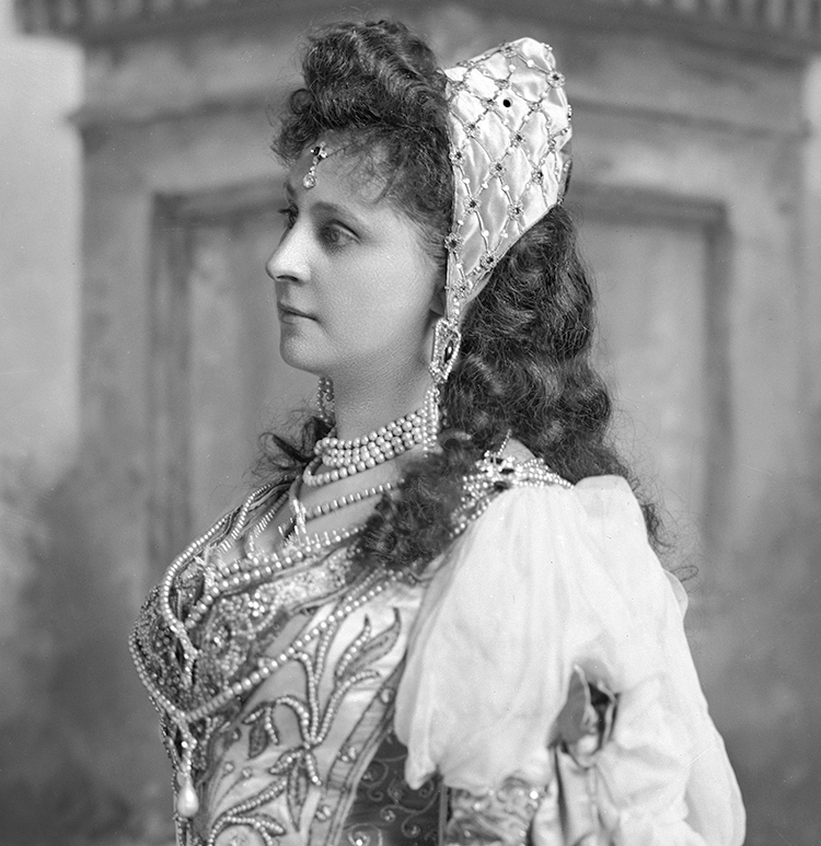 Madame (later Baroness) von Andr&eacute;, n&eacute;e Mary Alice Palmer, later Baroness Wedel Jarlsberg (1859-1941)