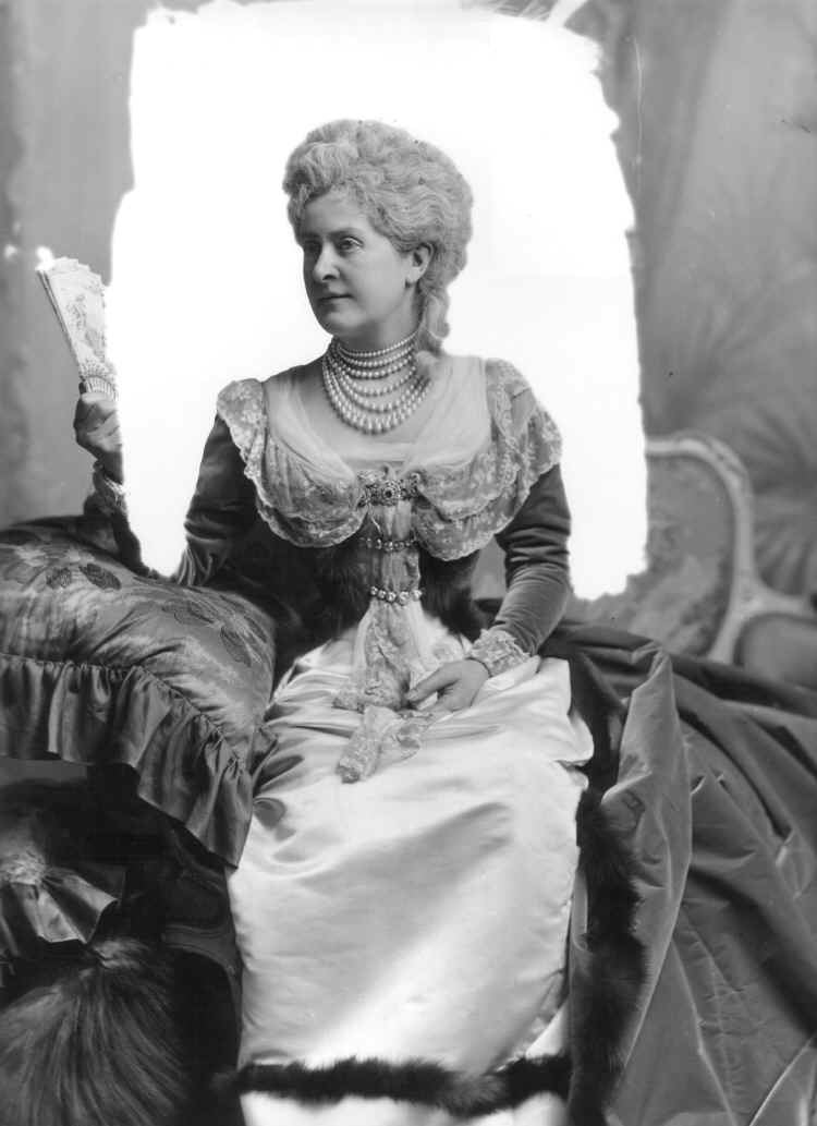 Lady Farquhar, later Viscountess Farquhar, née Emilie Packe (d 1922). 