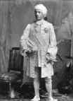 1541_small.jpg (2784 bytes)