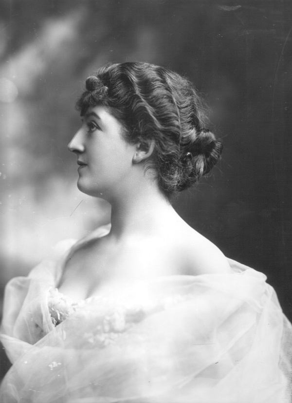 Countess Annesley née Priscilla Cecilia Moore (d. 1941). 