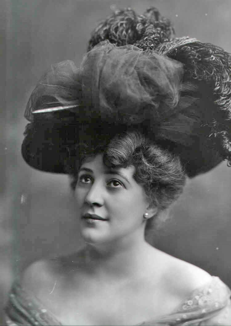 Miss Maud Hobson, née Jane Elizabeth Mansel (1860-1913). 