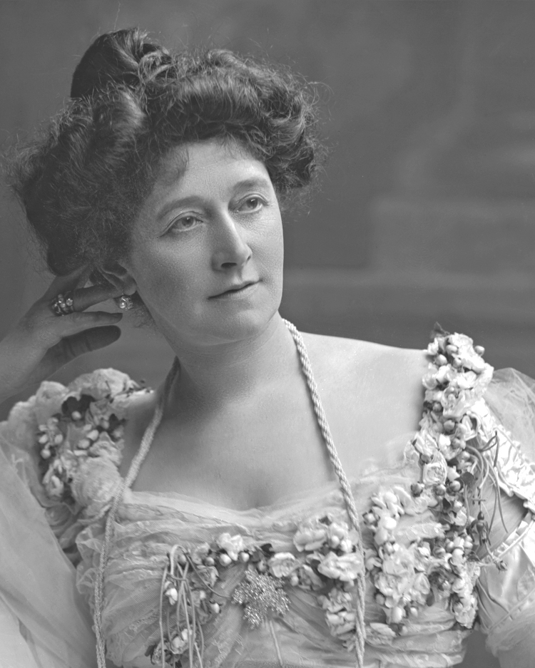 copyright V&A. Mary (Caroline) Countess of Minto, née Grey (1858-1940). 