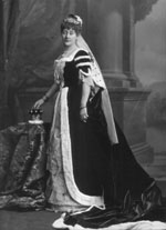 Edith, Countess Cawdor, née Edith Georgiana Turnor (d. 1926). 