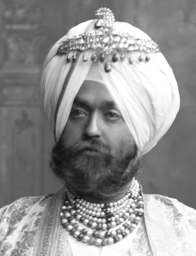 Colonel Farzand-i-Dilband Rasikh-ul-Itikad Daulat-i-Inglishia Raja-i-Rajgan Maharaja Sir RANBIR SINGH Rajendra Bahadur (1879-1948)
