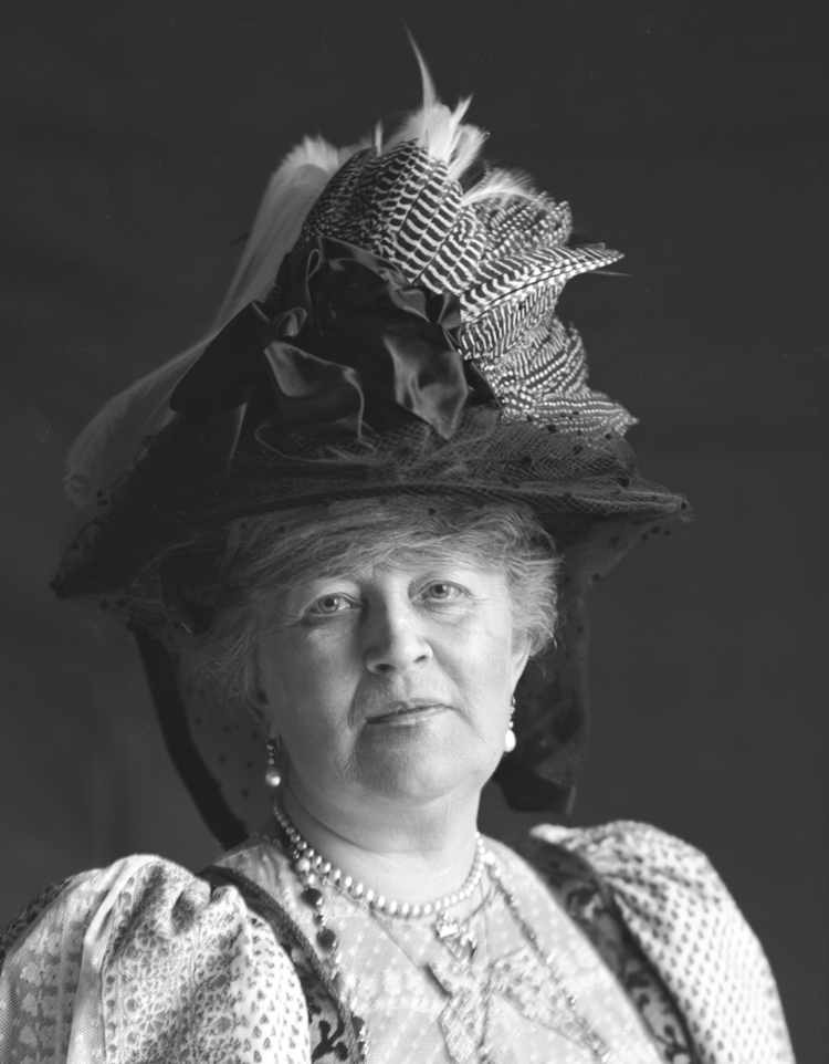 Adora Frances Olga, Lady Brougham and Vaux, n&eacute;e Wells (d. 1925).