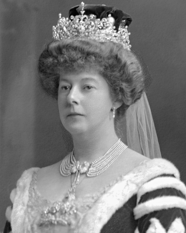 George William James Chandos Brundenell-Bruce, 6th Marquess of Ailesbury (1873-1961) and Sydney, Marchioness of Ailesbury n&eacute;e Madden (d.1941). 