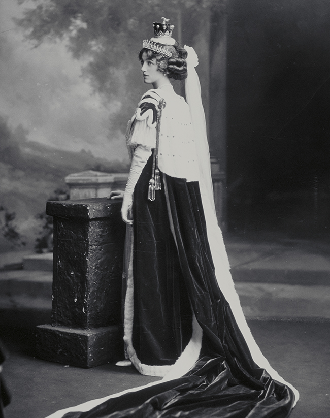Sylvia Lilian, Countess Poulett, neé Storey (d. 1947). 