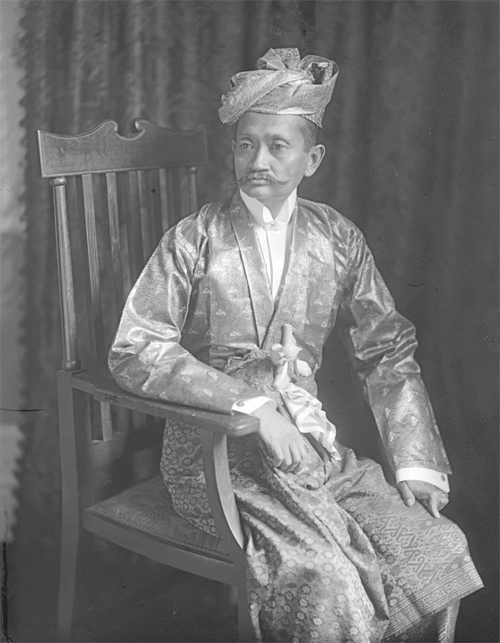 Colonel HH Paduka Sri Sultan 'Abdu'l Hamid Halim Shah II ibni al-Marhum Sultan Ahmad Taj ud-din al-Mukarram Shah, Sultan and Yang di-Pertuan of the State of Kedah Dar ul-Aman, KCMG (1864-1943) 