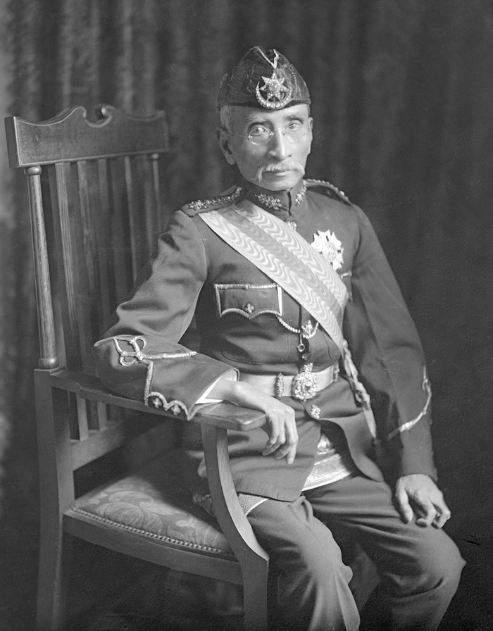 Colonel HH Maulana Paduka Sri Tuanku Sultan Sir Idris Murshid al-Azzam Shah Rahmatu'llah ibni al-Marhum Raja Bendahara Alang Iskandar, Sultan and Yang di-Pertuan of the State of Perak, GCMG, KCMG, CMG, GCVO (1849-1916)
