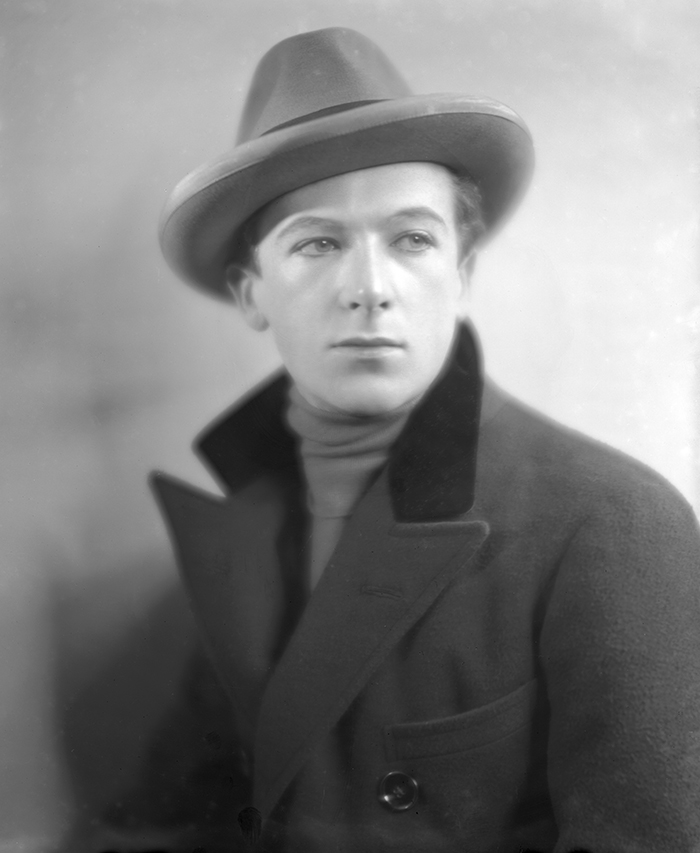 Sir Cecil Walter Hardy Beaton (1904-1980). 