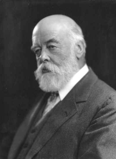 Sir Oliver (Joseph) Lodge (1851-1940). 