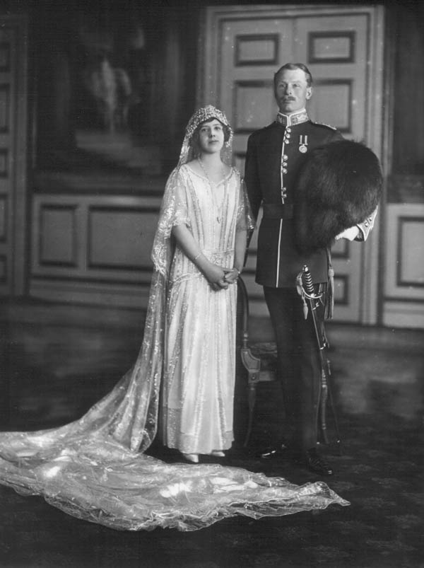 Wedding portrait of Princess Maud of Fife and Captain Lord Carnegie of the Scots Guards.