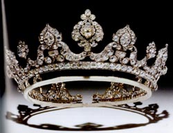 [Tiaras: A History of Splendour, Geoffrey C Munn, London, 2001, plate 193]